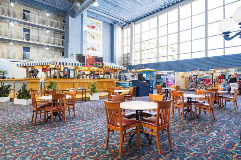 Food & Drinks 5, Carousel Resort, Worcester