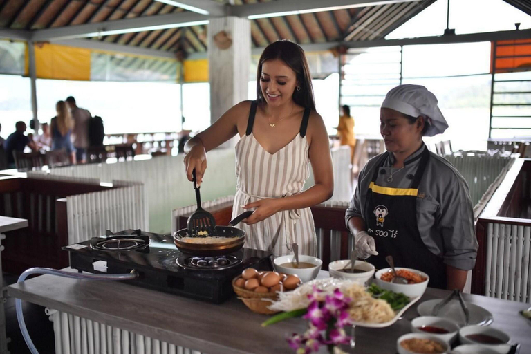 Food & Drinks 4, 500 Rai Khao Sok Floating Resort, Ban Ta Khun