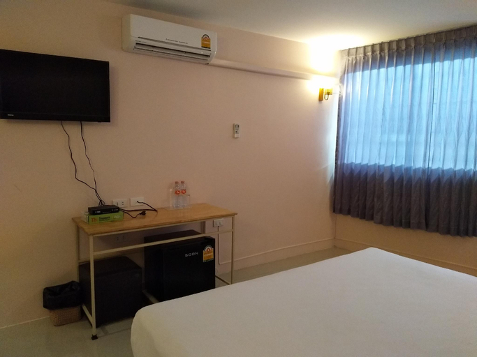 Bedroom 14