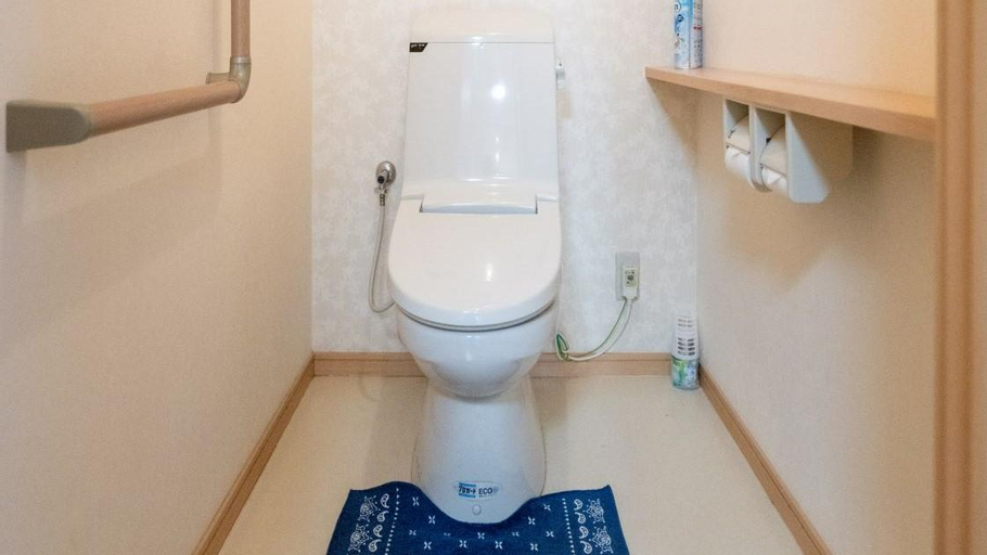 Bathroom 8