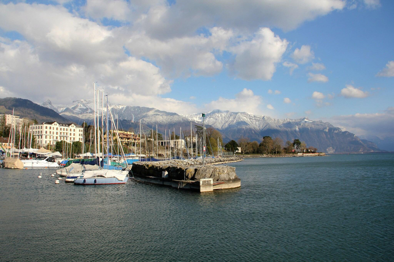 Exterior & Views 28