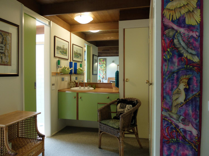 Others 5, Braeside Bliss, Yarra Ranges - Dandenongs