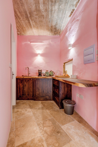 Others 4, Talbot House by Talbot & Bons