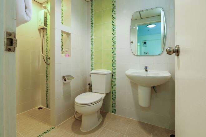 Bathroom 27