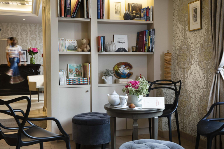 Public Area, Grand Hotel des Balcons, Paris