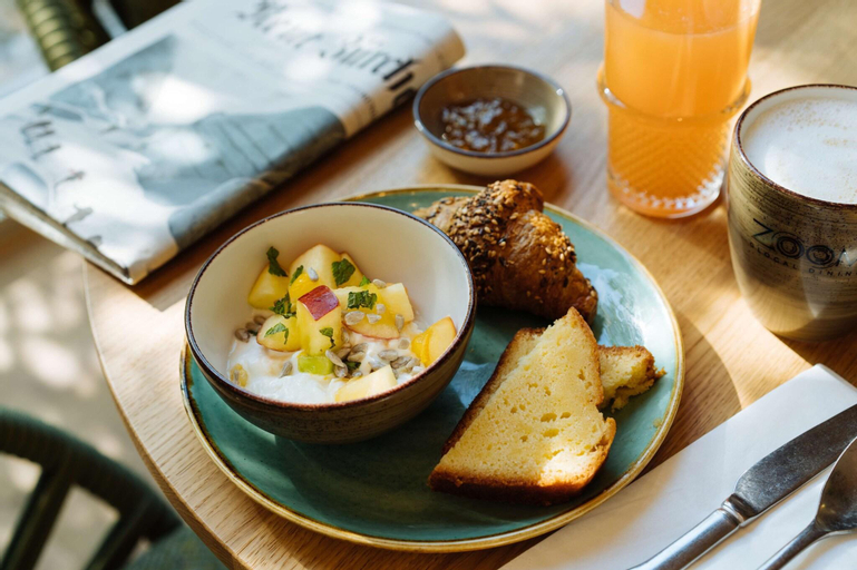 Food & Drinks 14