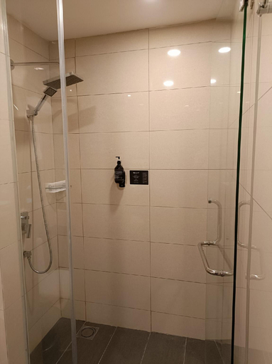 Bathroom 6