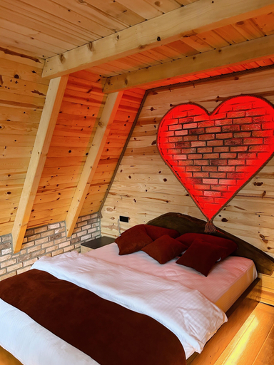 Bedroom 4, Rizzen Tatil Köyü Bungalov, Ardeşen