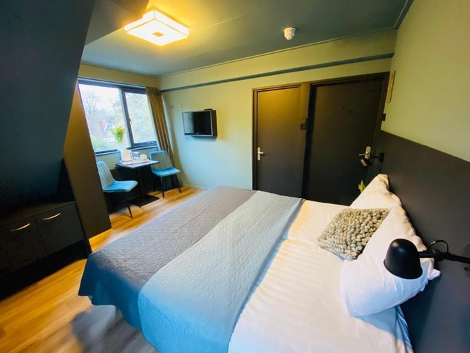 Bedroom 4, Hotel Zee Bergen, Bergen