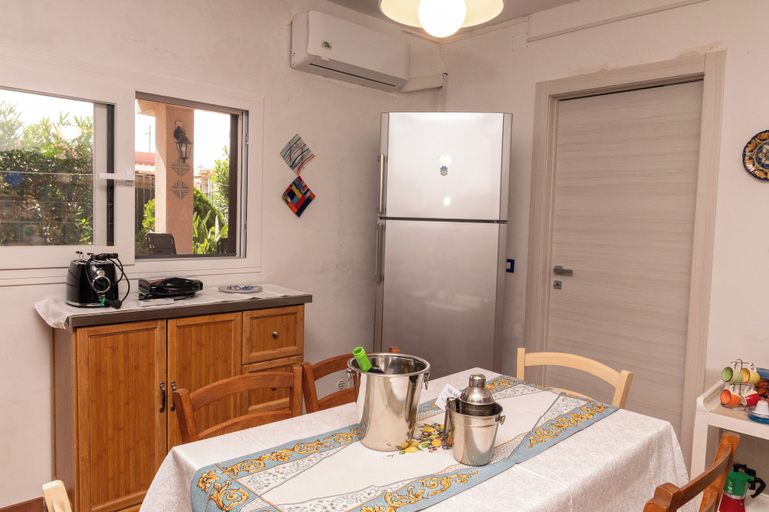 Private kitchen 5, Villa Adele, Syracuse