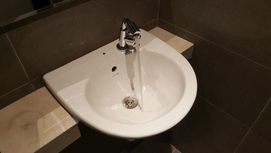 Bathroom 13