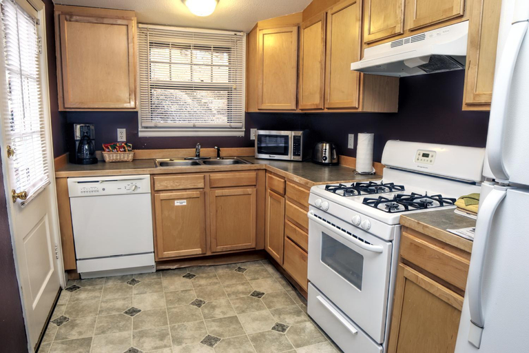 Others 4, Lawn Lane B - #3383, Larimer
