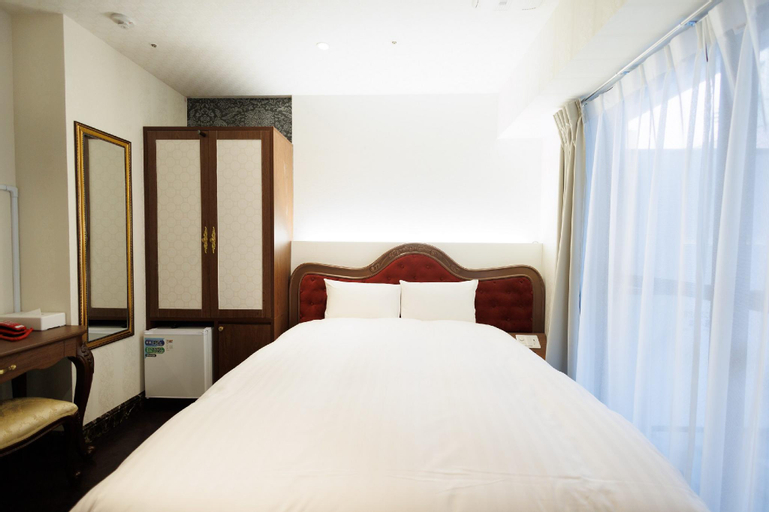 Bedroom 12