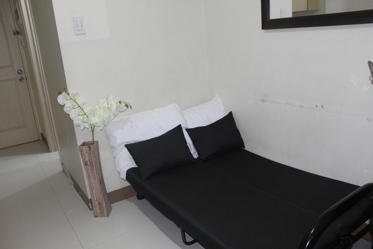 Bedroom 3, Chateau Elysee a14 near Airport Wifi Kitchen, Parañaque