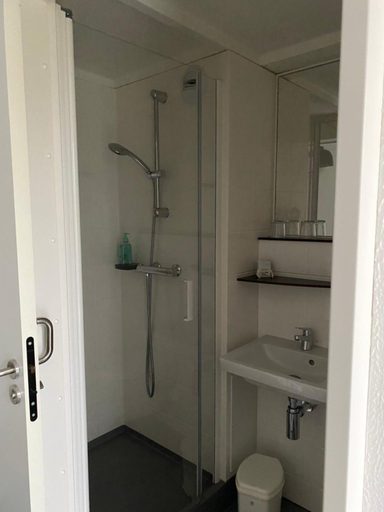 Bathroom 4, Gites et Chambres - Les Buissonnets, Loire-Atlantique