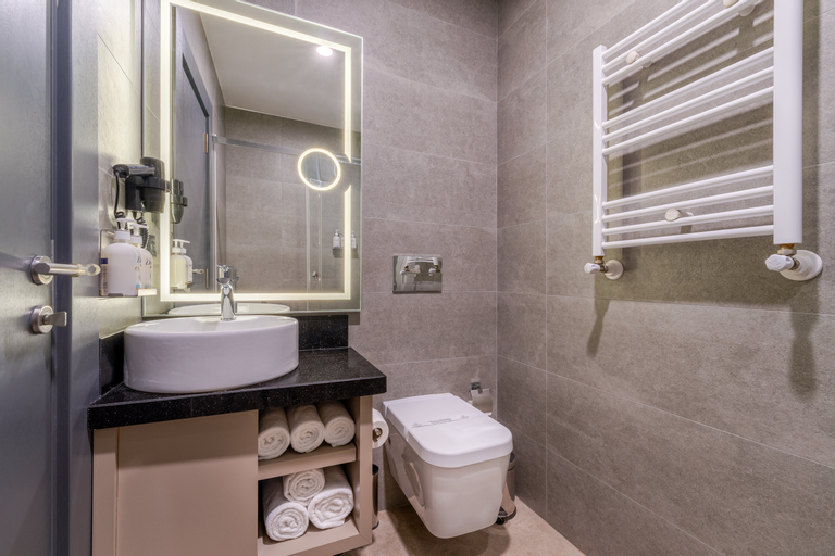 Bathroom 2