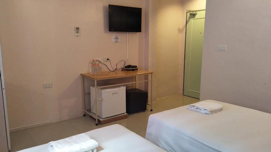 Bedroom 12