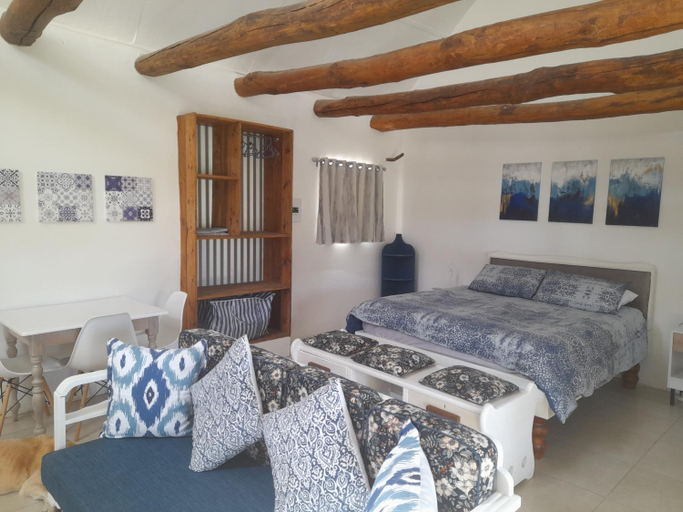 4, Die Hoenderhok and Die Plaashuisie, Overberg