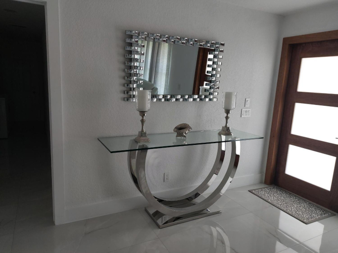 3, Cape Coral Mini Palace, Lee