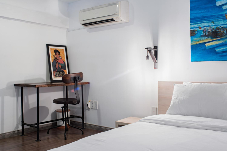 Bedroom 2, CIRCADIAN Industrial Loft In Heritage Building, District 1