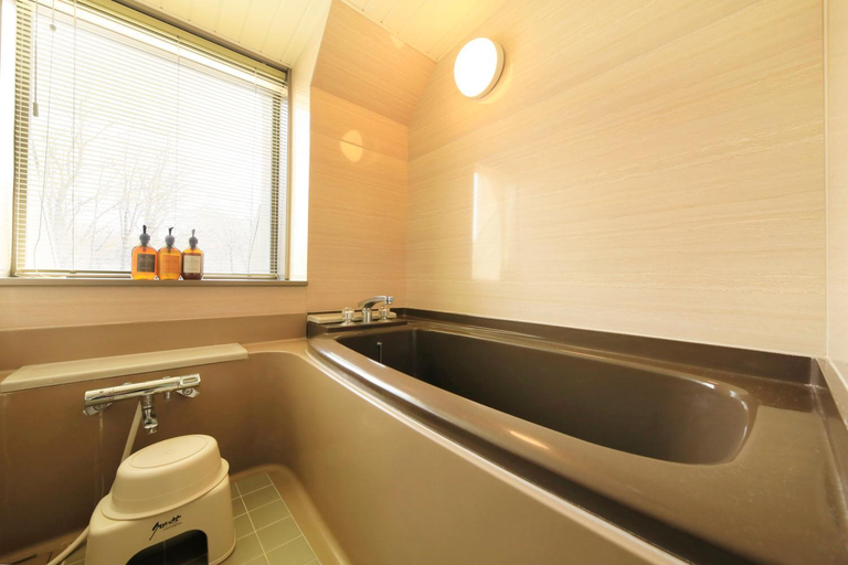 Bathroom 4, Yutoriro Garden Kitakaruizawa with DOGS, Tsumagoi