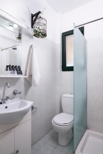 Bathroom 4, Sagini Hotel, Central Greece
