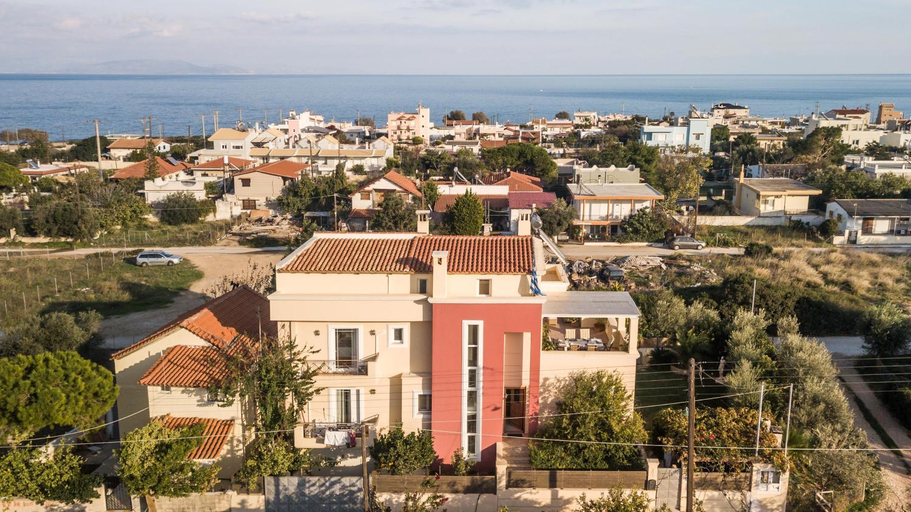 Others 2, Coastline Spacious Maisonette near Athens Air-Port, Attica