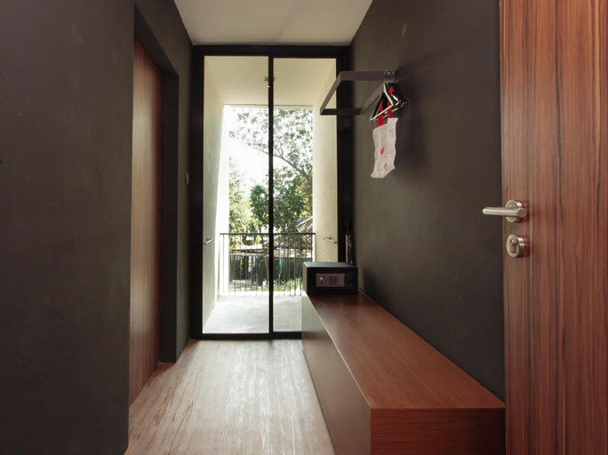 Others 9