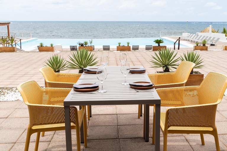 Food & Drinks, 9 Bahias Condos, Dist. Pochutla