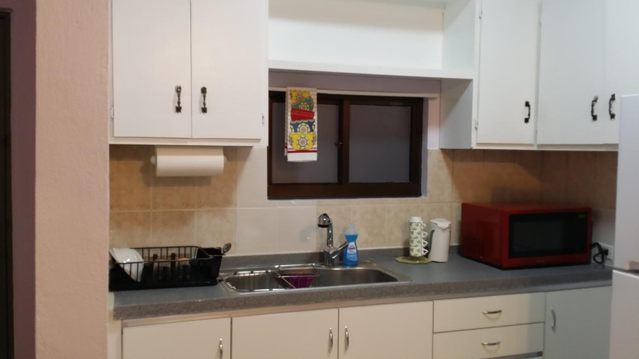 Kitchen, Lee's comfort house, Saipan