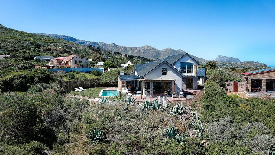 Others 5, Willow Beach House - with backup power, City of Cape Town