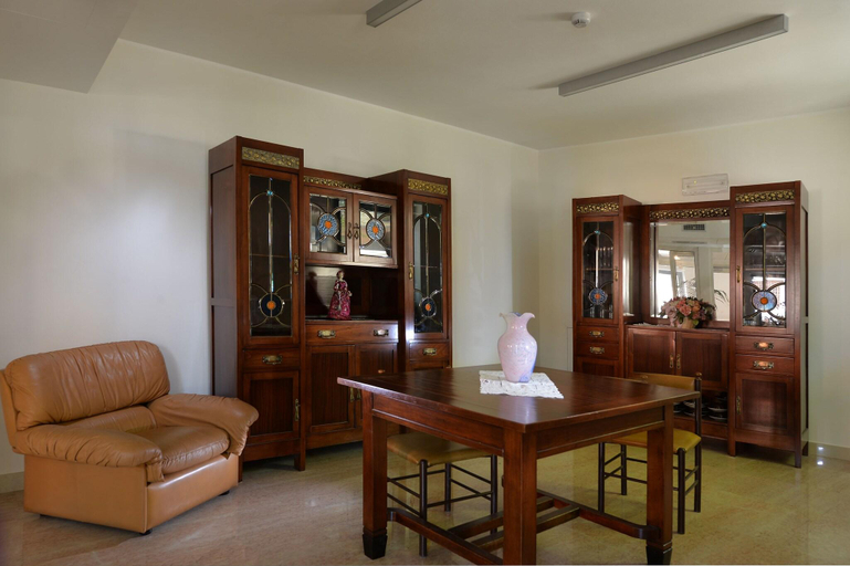 Public Area 3, Hotel Siena, Verona
