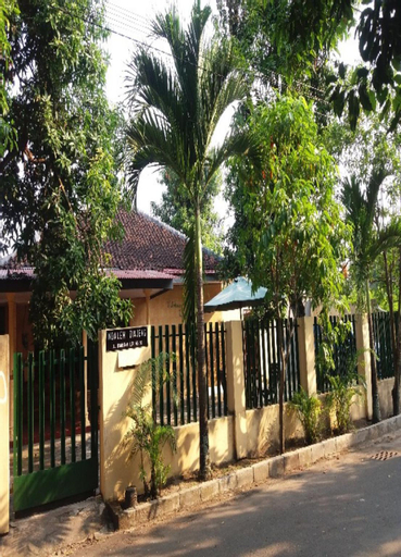 Exterior 12