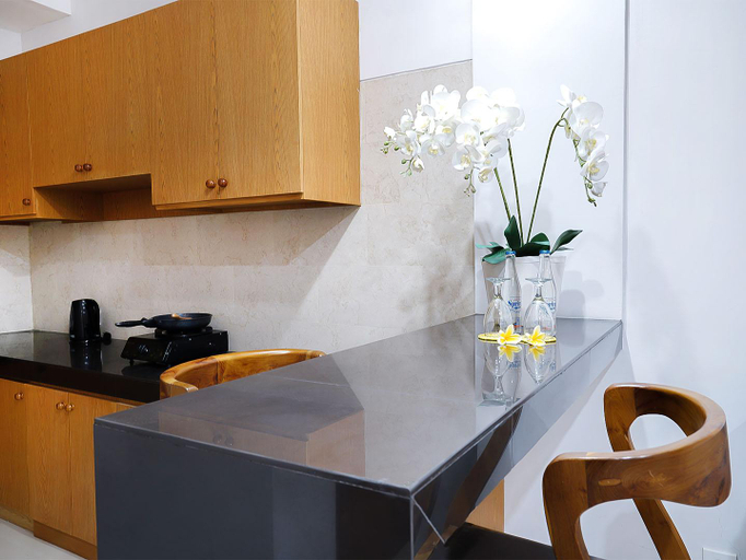 Dining Room 4