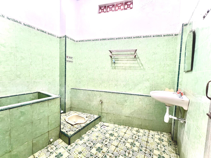 Bathroom 2