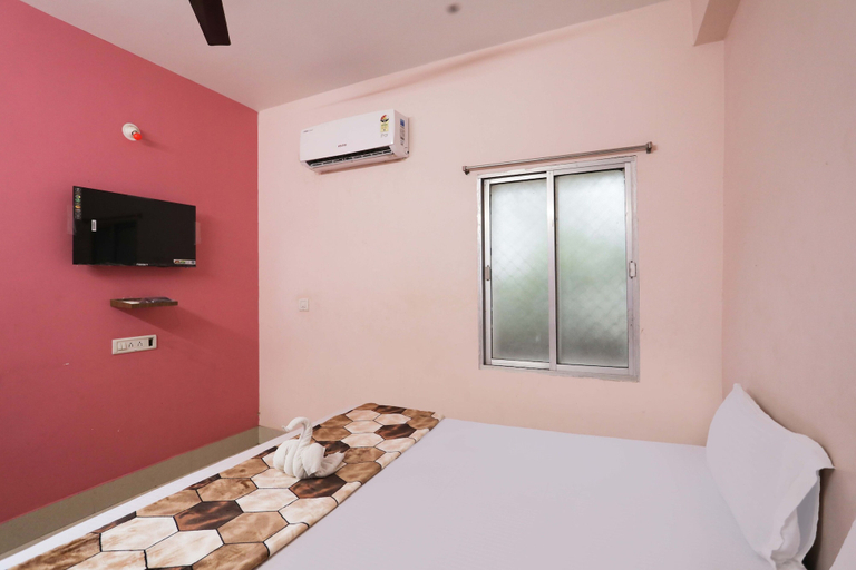 Bedroom 2, Hotel Shivangi Eco TripandTrip, Puri