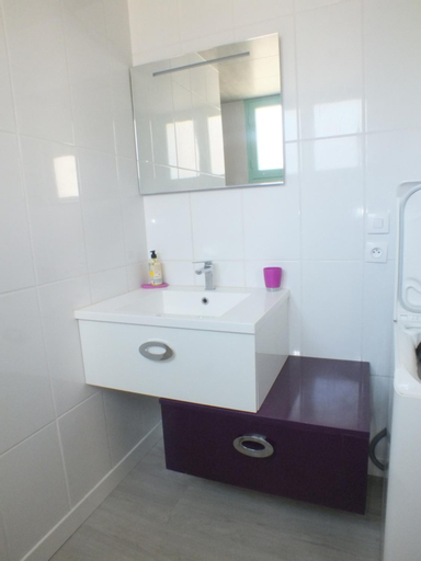 Bedroom 2, Residence Mifaly, Indre