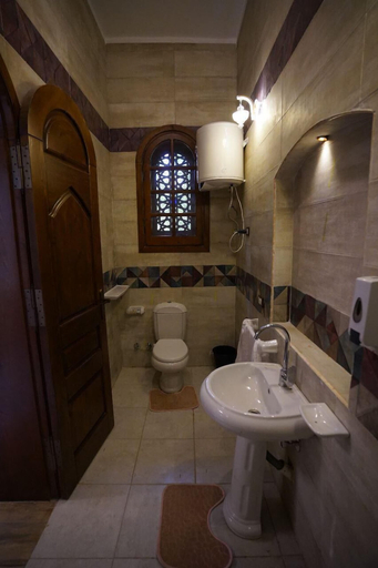 Bathroom 4, Tunis castle, Yusuf as-Sidiq