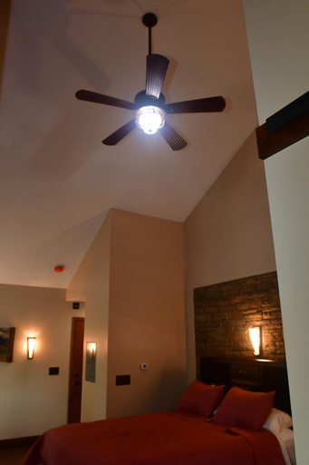Bedroom 4, The Fields of Eden Inn, Erie