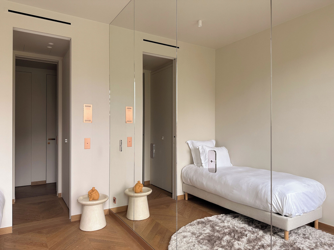 Bedroom 4, HIGHSTAY - Luxury Serviced Apartments - Invalides, Paris