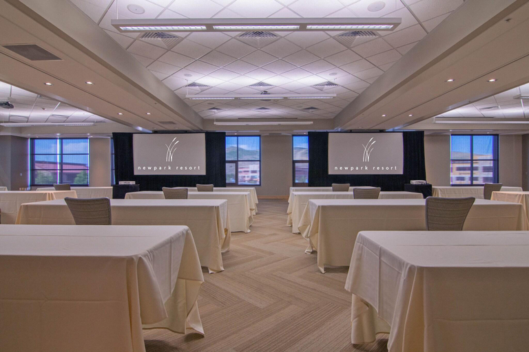 Food & Drinks, Newpark Resort & Hotel, Summit