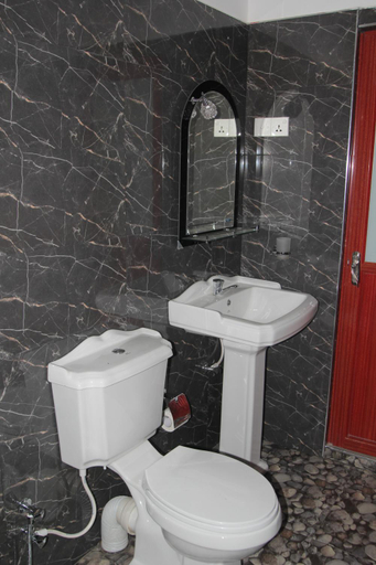 Bathroom 3, Butterfly Homestead Hotel, Sevanagala
