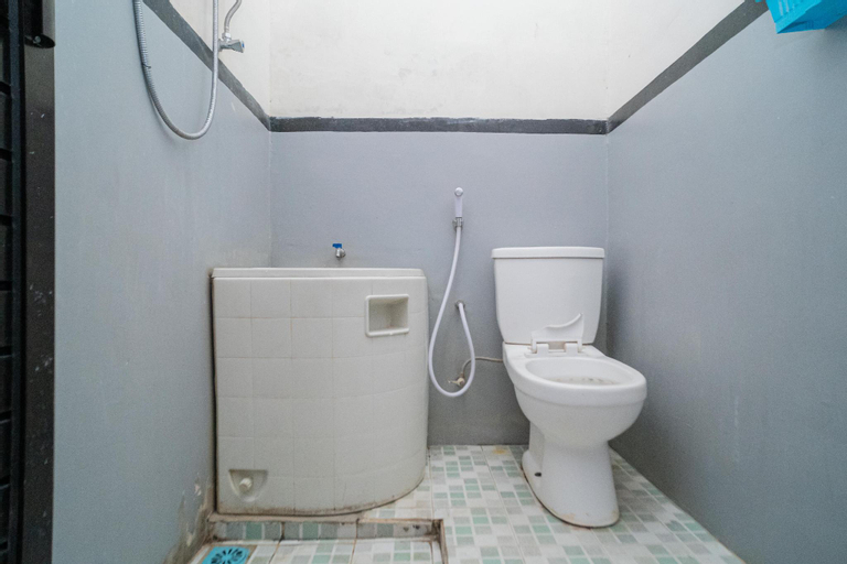 Bathroom 24
