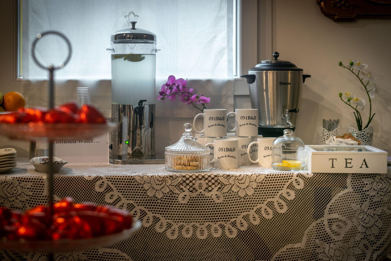 Food & Drinks 5, 051B Room Breakfast, Bologna