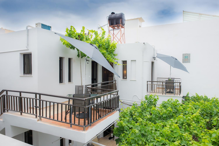 4, Stellar Apartments I, Crete