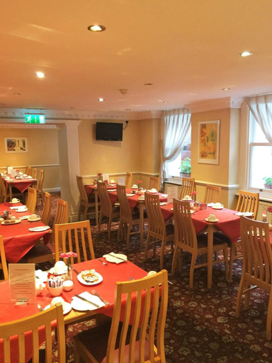 Food & Drinks 5, Hyde Park Radnor Hotel, London