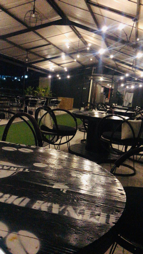 Food & Drinks, Student Castle Apartment Softail HD, Sleman