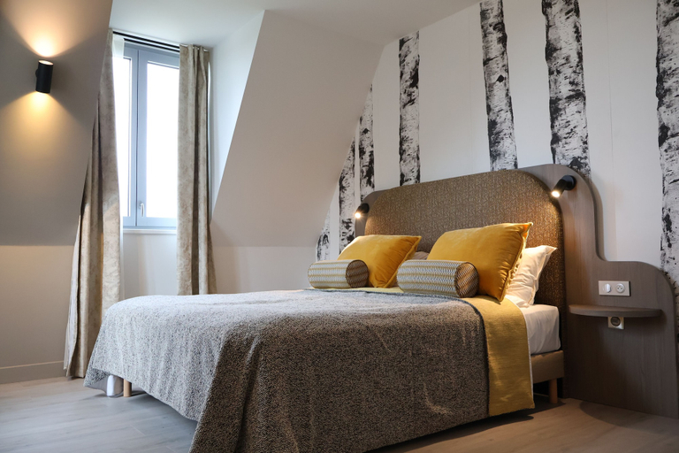 Bedroom 5, Château du Theil, Corrèze