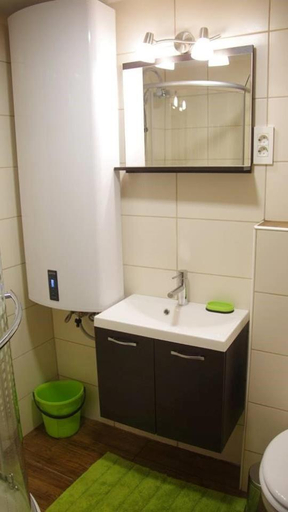 Bathroom 2, KRESNICKA, Brežice