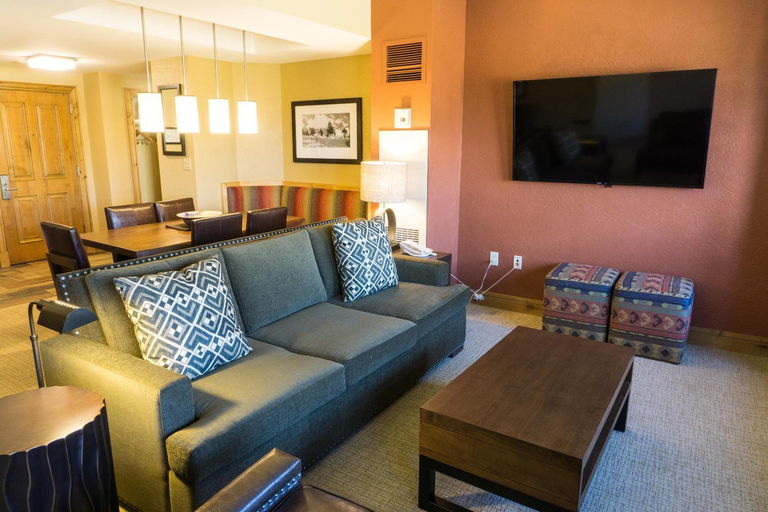 Others 2, Come Golf or Ski In Out at this best location, Summit